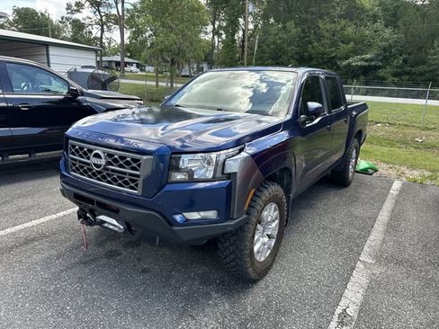 Used 2023 Nissan Frontier SV w/ SV Convenience Package AWD/4WD image 6