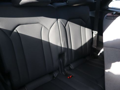 Used 2025 Audi Q7 3.0T Premium Plus w/ Premium Plus Package image 16