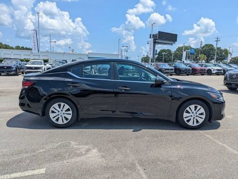 Used 2024 Nissan Sentra S FWD image 2
