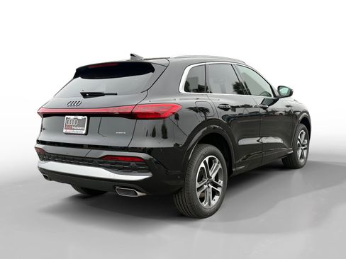 New 2025 Audi Q5 Premium Plus image 5