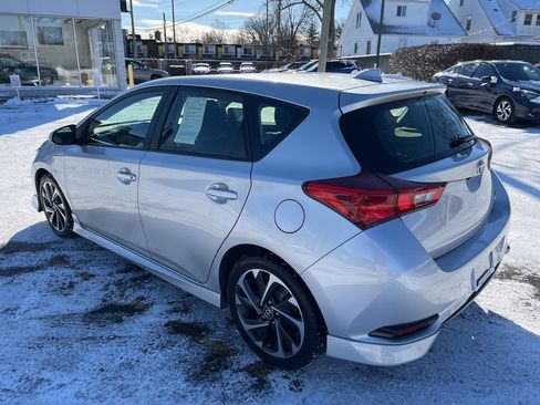 Used 2018 Toyota Corolla iM image 7