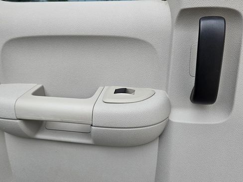 Used 2013 Chevrolet Silverado 1500 LT image 22