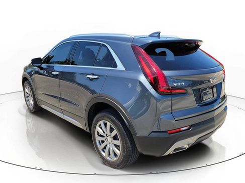 Used 2021 Cadillac XT4 Premium Luxury w/ Enhanced Visibility Package FWD image 3