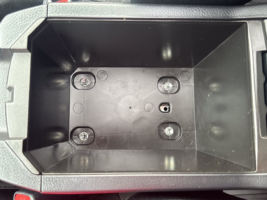 Used 2015 Toyota RAV4 XLE AWD/4WD image 27