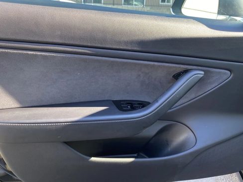 Used 2018 Tesla Model 3 Mid Range image 12