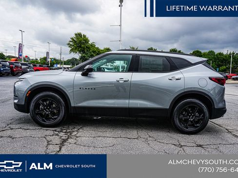 New 2026 Chevrolet Blazer LT w/ Convenience Package FWD image 8