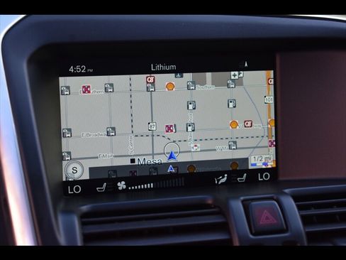Used 2016 Volvo XC60 T5 Platinum FWD image 10