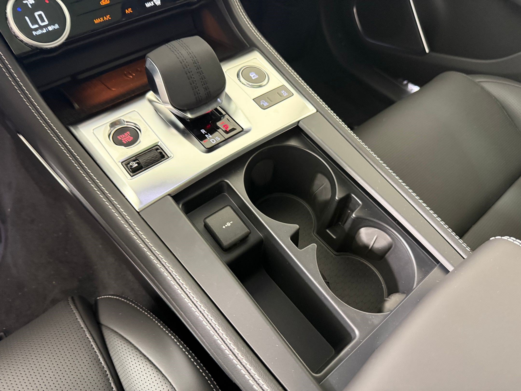 New 2026 Jaguar F-PACE R-Dynamic S AWD/4WD image 16