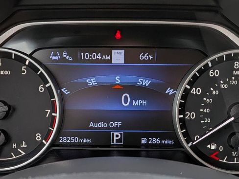 Used 2024 Nissan Murano Platinum AWD/4WD image 18