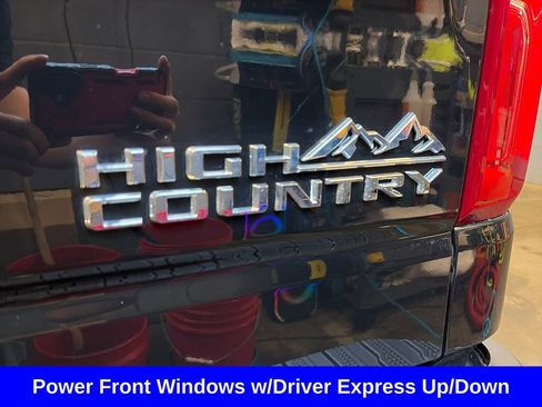 Used 2023 Chevrolet Silverado 1500 High Country w/ High Country Premium Package AWD/4WD image 19