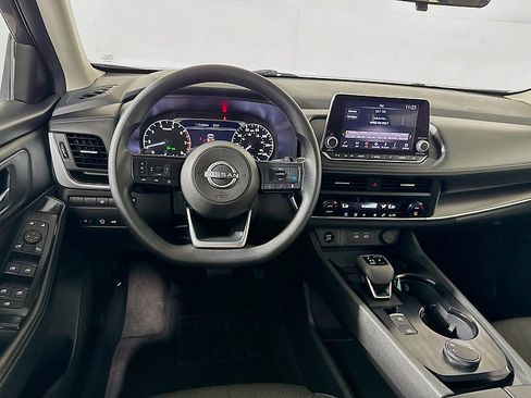 Used 2024 Nissan Rogue SV AWD/4WD image 21