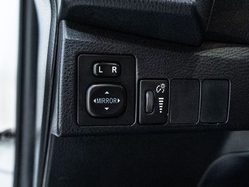 Used 2016 Toyota Corolla S image 16