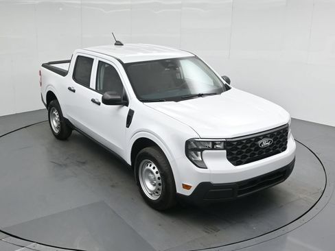 New 2026 Ford Maverick XL FWD image 32