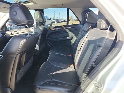 Used 2014 Mercedes-Benz ML 350 BlueTEC 4MATIC image 11