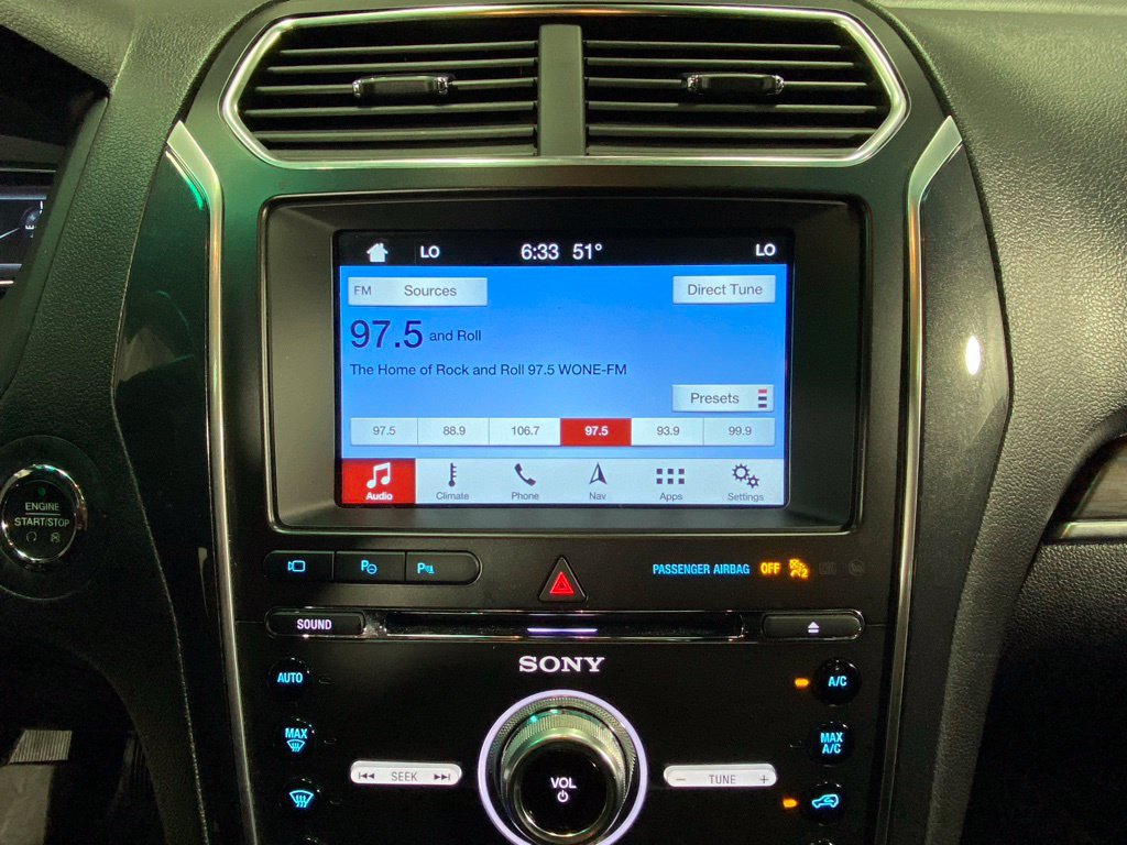 Used 2017 Ford Explorer Limited w/ Equipment Group 301A AWD/4WD image 23