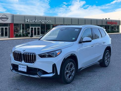 Used 2025 BMW X1 xDrive28i image 4