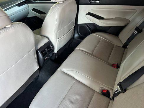Used 2024 Nissan Altima 2.5 SL FWD image 12