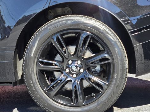 Used 2022 Land Rover Range Rover Velar R-Dynamic S image 6