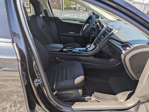 Used 2013 Ford Fusion SE FWD image 14