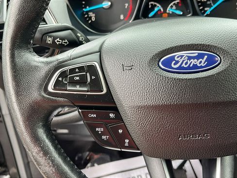 Used 2018 Ford Escape Titanium w/ Ford Safe & Smart Package AWD/4WD image 12