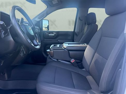 Used 2021 Chevrolet Silverado 2500 Custom w/ Custom Value Package AWD/4WD image 10