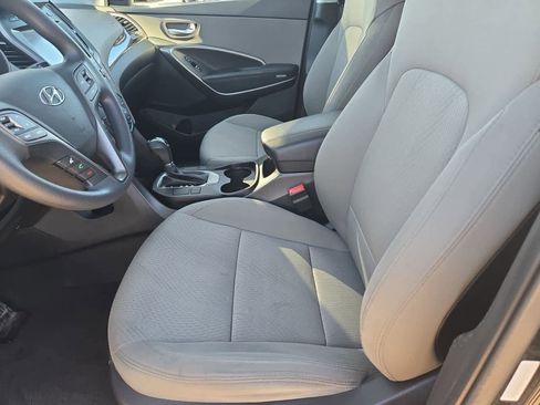 Used 2017 Hyundai Santa Fe Sport image 15