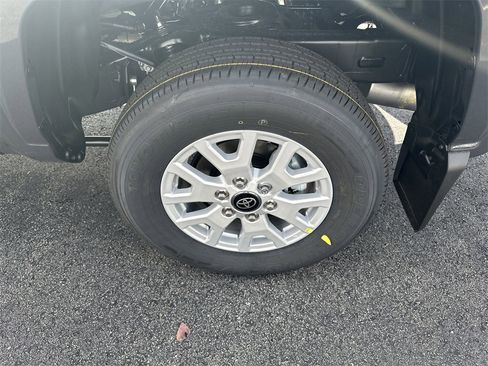 New 2025 Toyota Tacoma SR5 image 11