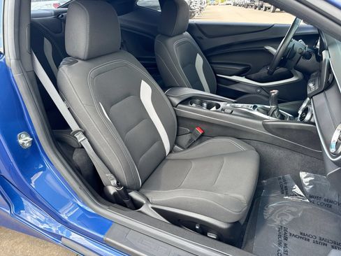 Used 2023 Chevrolet Camaro SS RWD image 21