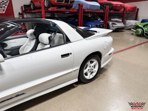 Used 1994 Pontiac Firebird Coupe RWD image 34