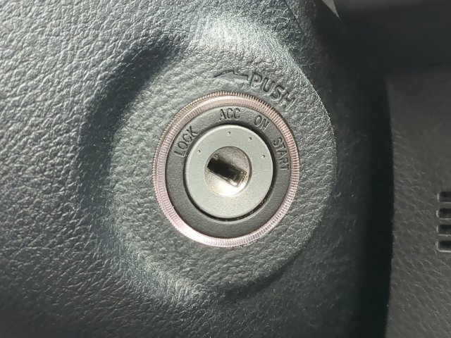 Used 2018 Toyota Tacoma SR5 RWD image 32