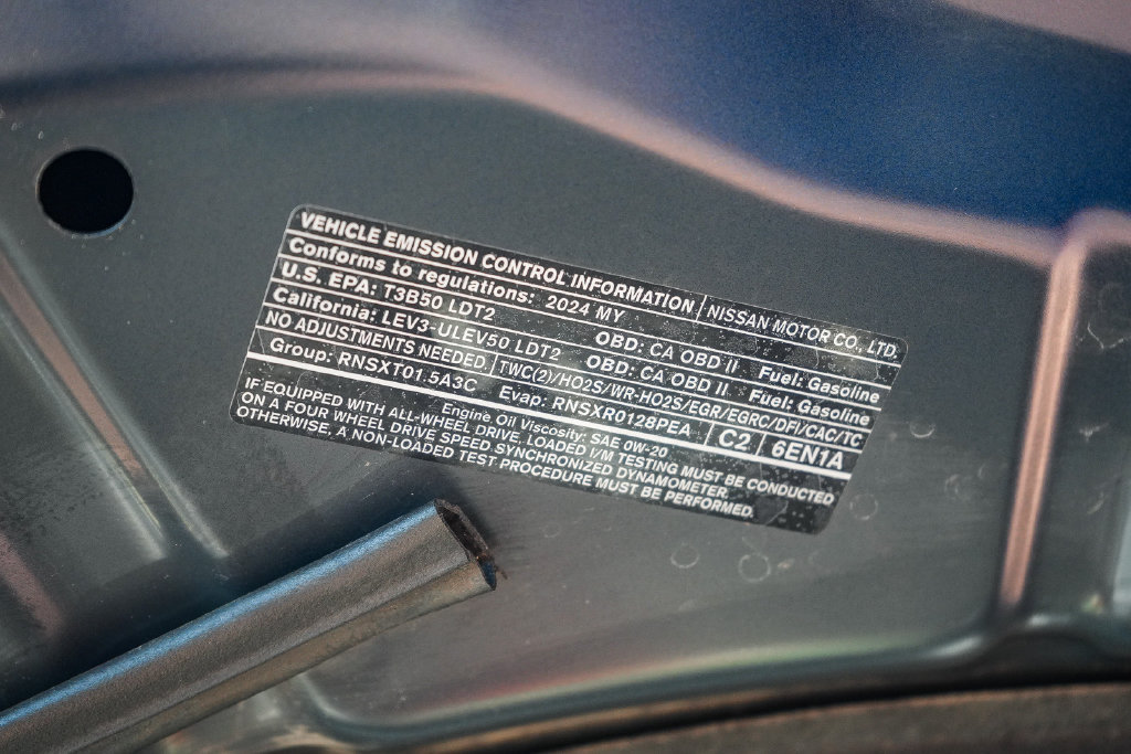 Used 2024 Nissan Rogue SV FWD image 26