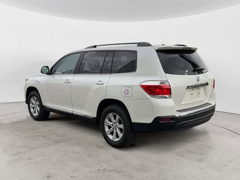 Used 2013 Toyota Highlander SE AWD/4WD image 3