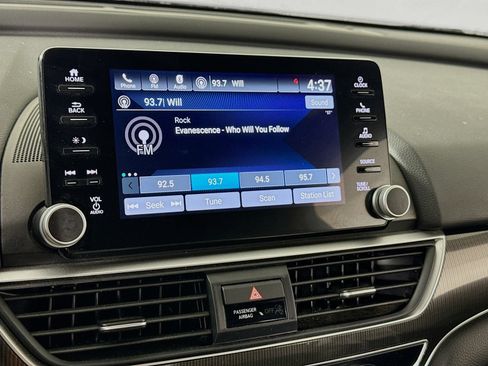 Used 2021 Honda Accord Sport image 15