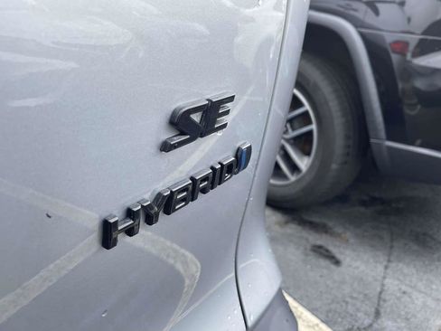 Used 2024 Toyota Corolla Cross AWD Hybrid image 21