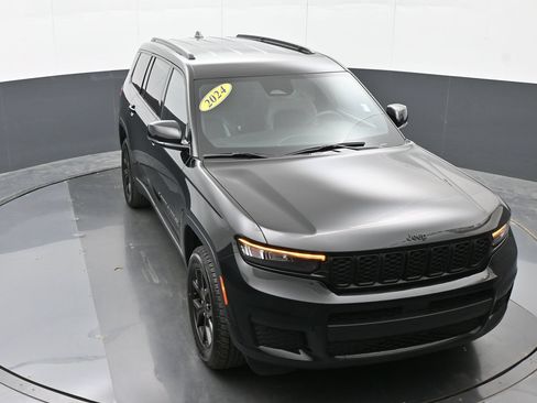 Used 2024 Jeep Grand Cherokee L Laredo AWD/4WD image 43