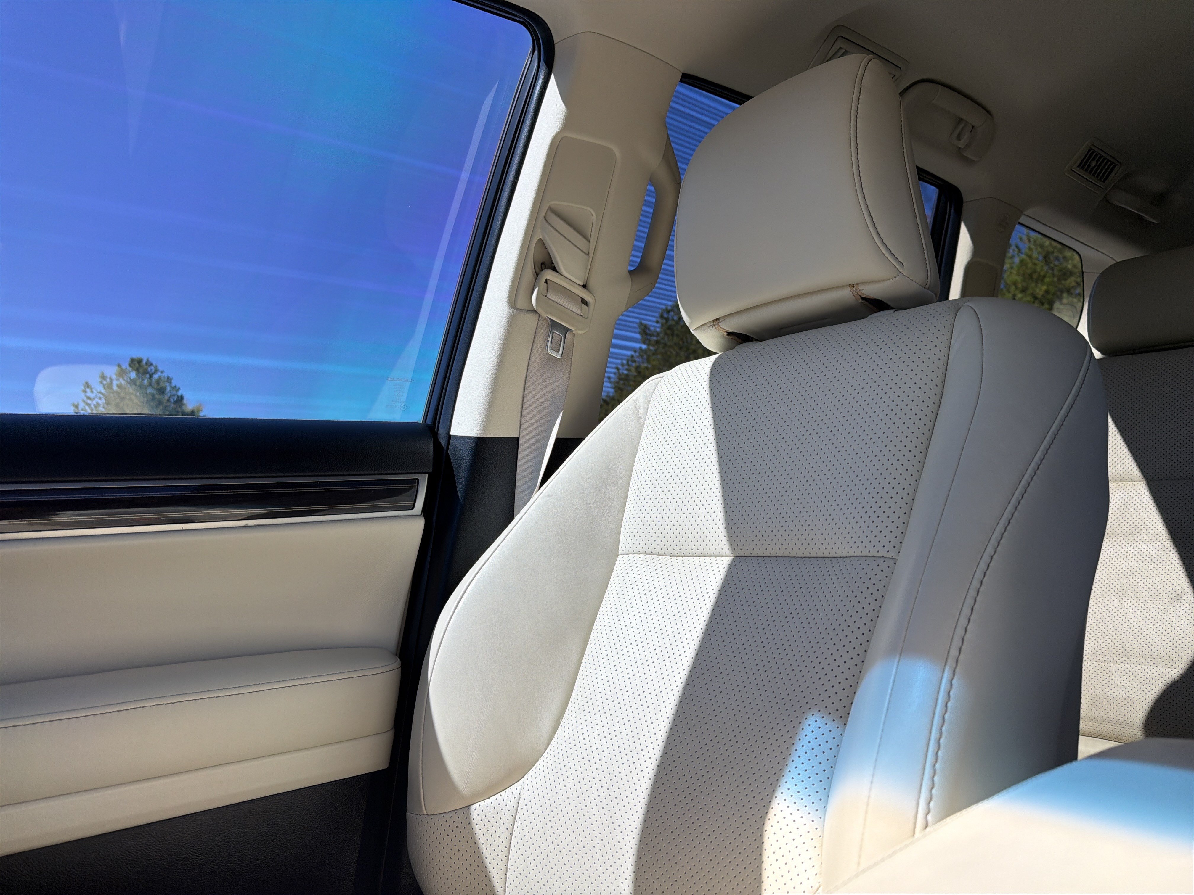 Used 2022 Lexus GX 460 Luxury w/ Off Road Package AWD/4WD image 23