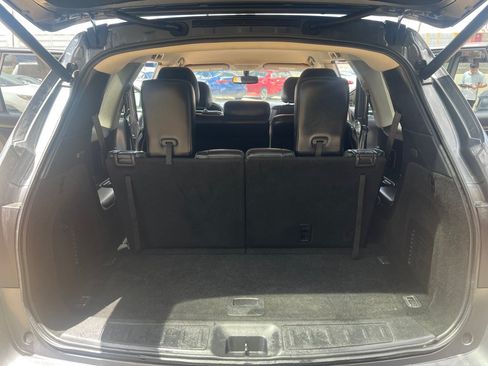 Used 2020 Nissan Pathfinder SL AWD/4WD image 11