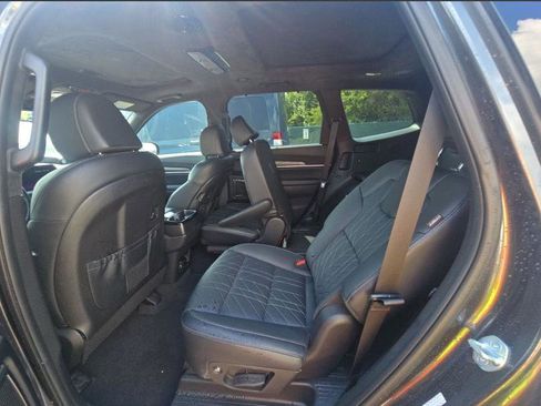 Used 2024 Kia Telluride SX Prestige X-Line image 18