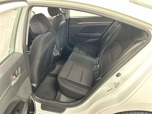 Used 2018 Hyundai Elantra SEL FWD image 19
