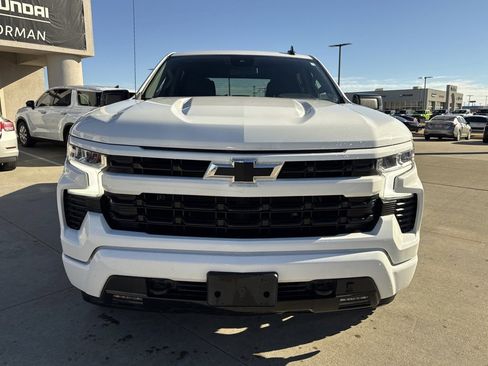 Used 2023 Chevrolet Silverado 1500 RST w/ Z71 Off-Road Package image 2