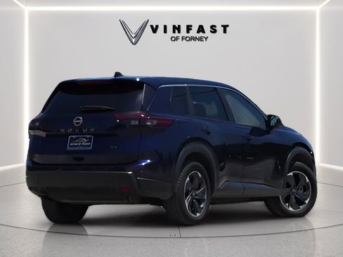 Used 2024 Nissan Rogue SV FWD image 5