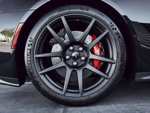Used 2020 Ford GT Carbon Series RWD image 39