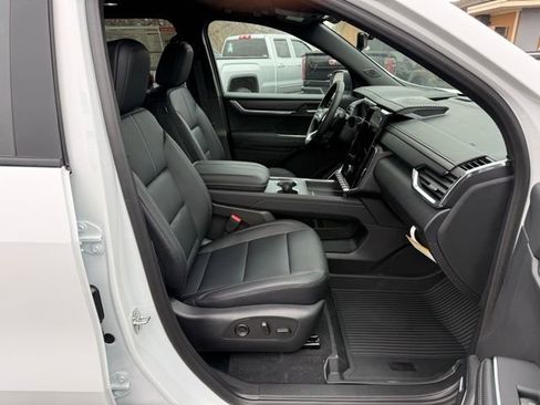 New 2026 GMC Acadia Elevation w/ Black Edition AWD/4WD image 18