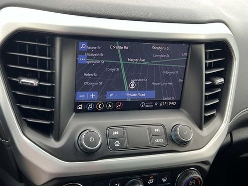 Used 2023 GMC Acadia SLT w/ Preferred Package AWD/4WD image 23
