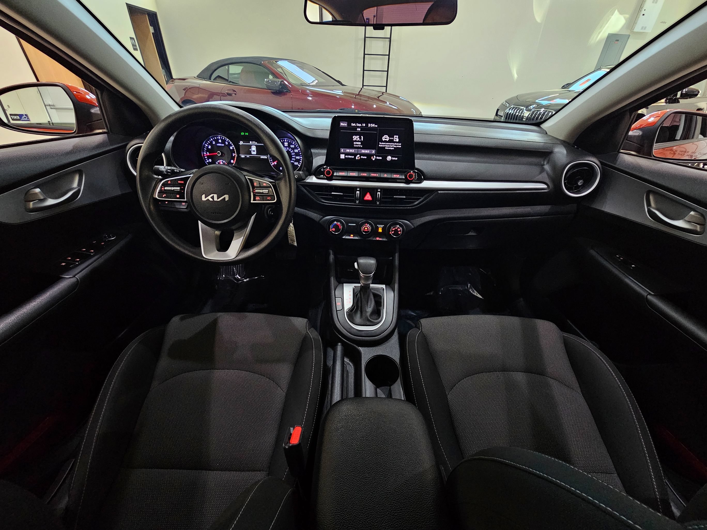 Used 2023 Kia Forte LXS w/ LXS Technology Package FWD image 21