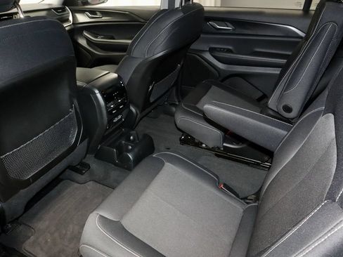 Used 2023 Jeep Grand Cherokee L Laredo w/ Luxury Tech Group I AWD/4WD image 21