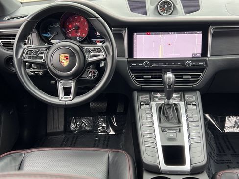Used 2021 Porsche Macan GTS w/ Sport Chrono Package image 16