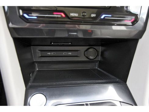 Used 2024 Volkswagen Tiguan SE w/ Panoramic Sunroof Package AWD/4WD image 27