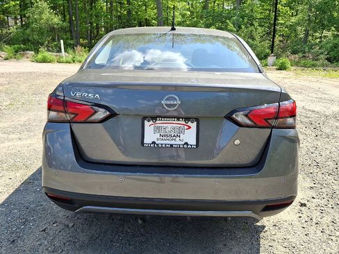 Used 2025 Nissan Versa S w/ Trunk Package FWD image 22