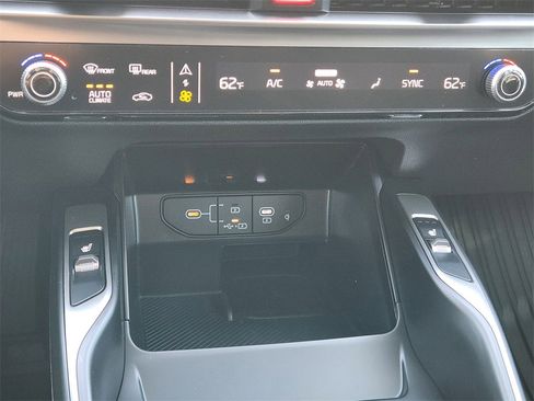 New 2026 Kia Sorento S image 14